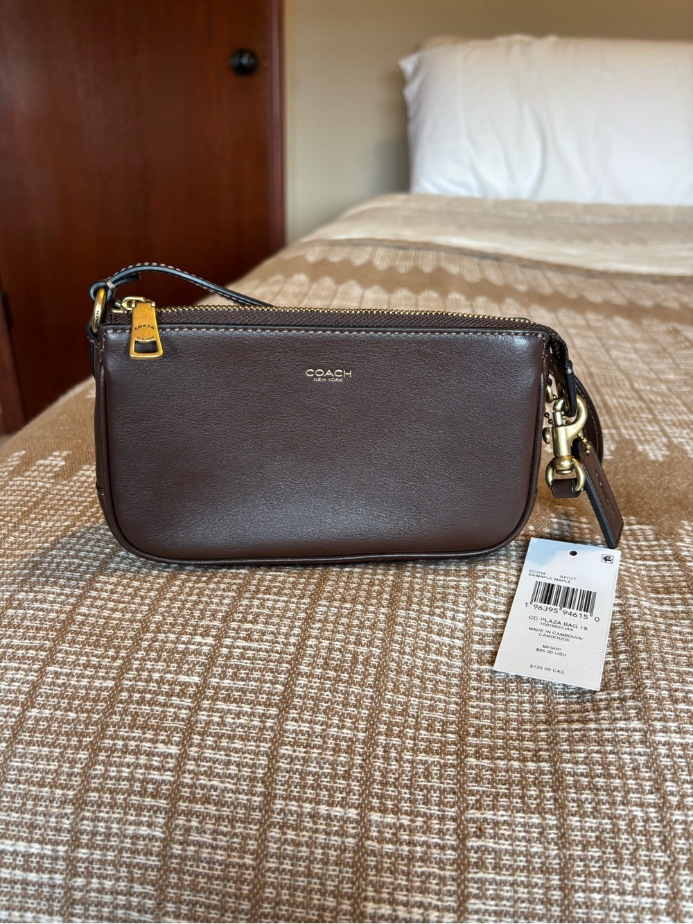 Coach Plaza 18